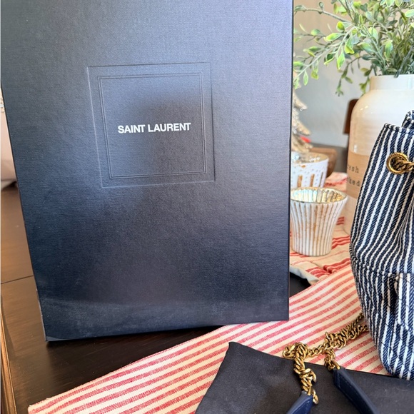 Saint Laurent Nano bucket bag in striped blue - Picture 2 of 11